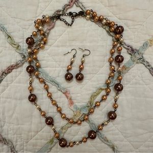 Ombré faux pearl necklace and earring set